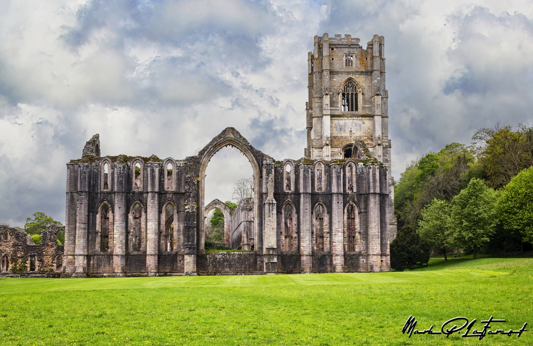 /gallery/west_europe/UK/Yorkshire/fountains abbey/Fountains Abbey May 2022-018_med.jpg